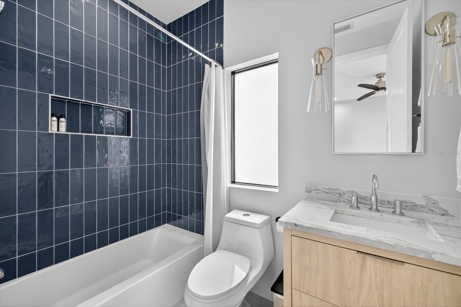 Image 35 of 60 For 423 Amelia Avenue 2