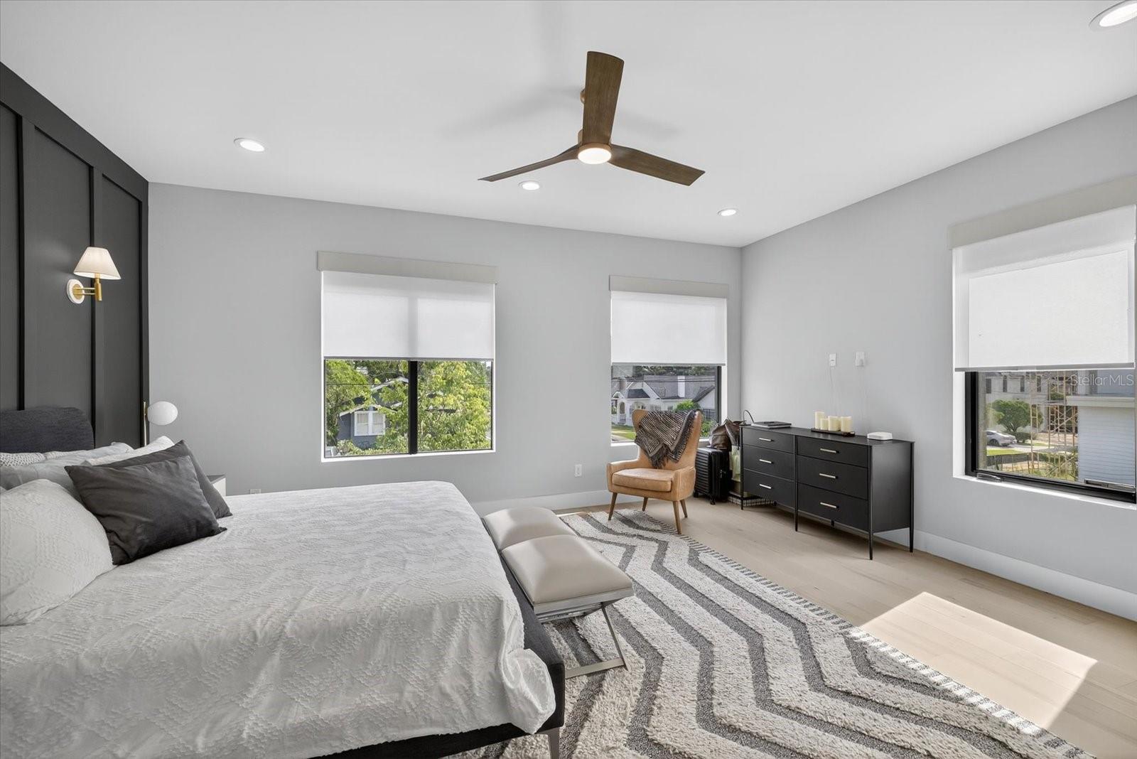 Image 45 of 60 For 423 Amelia Avenue 2