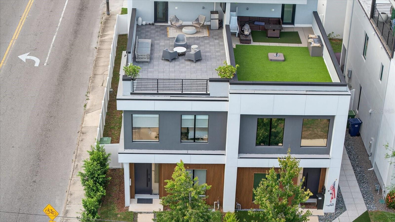 Image 55 of 60 For 423 Amelia Avenue 2