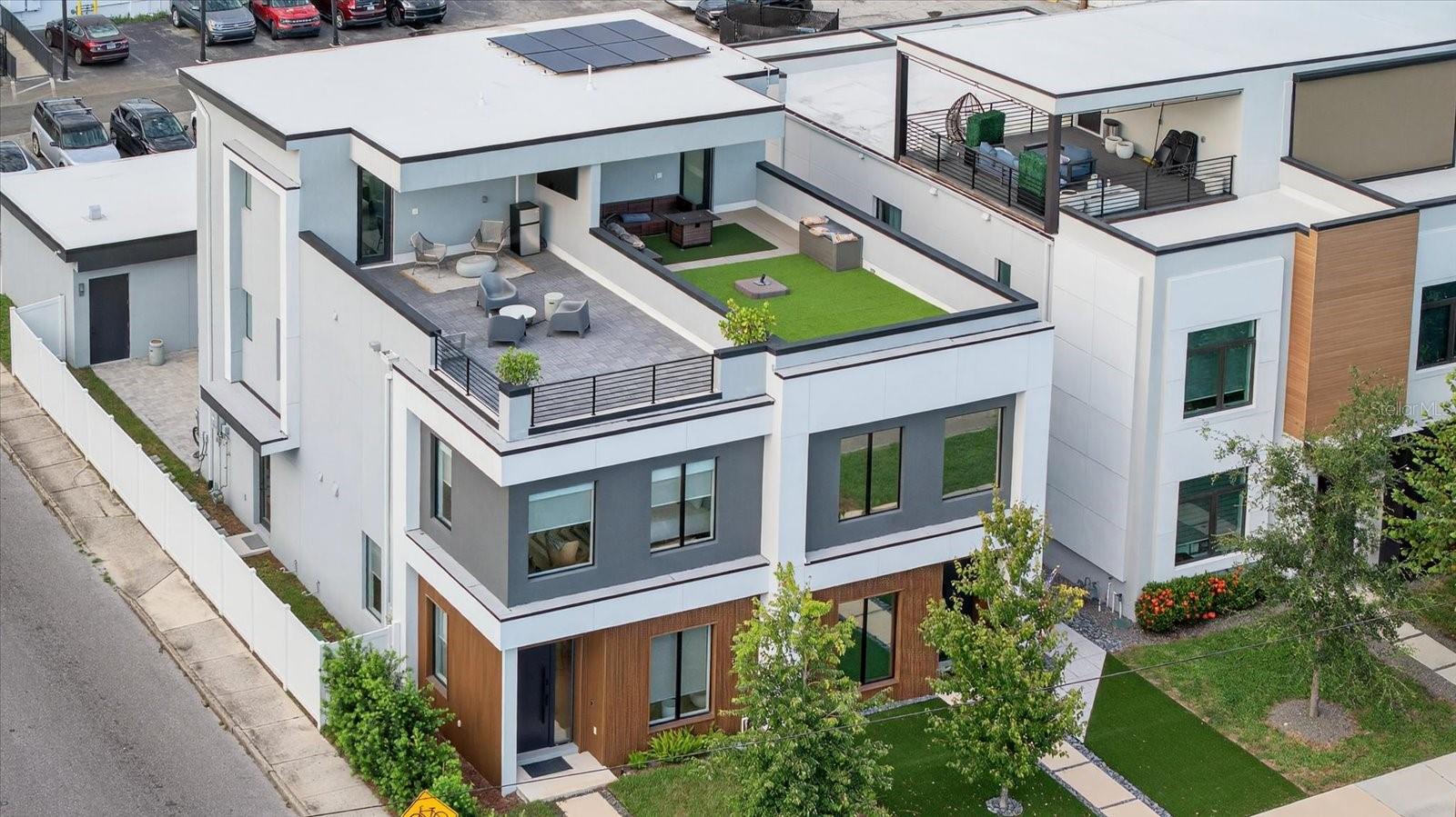 Image 56 of 60 For 423 Amelia Avenue 2