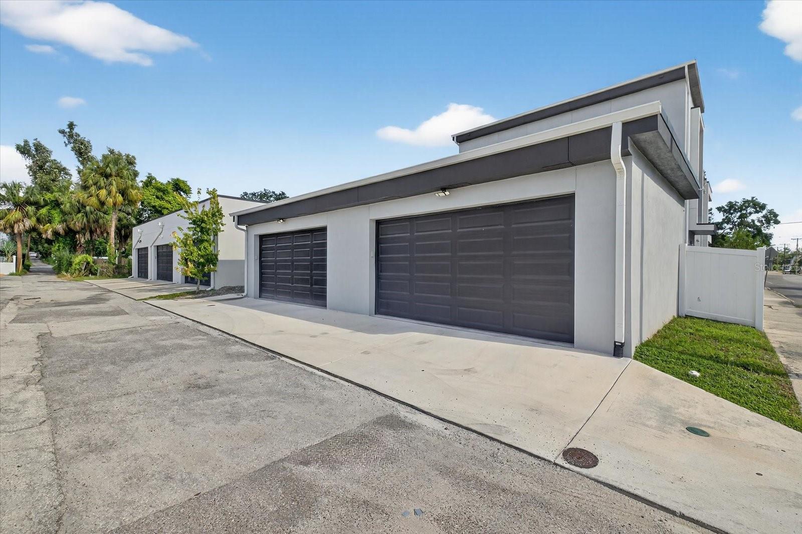 Image 59 of 60 For 423 Amelia Avenue 2