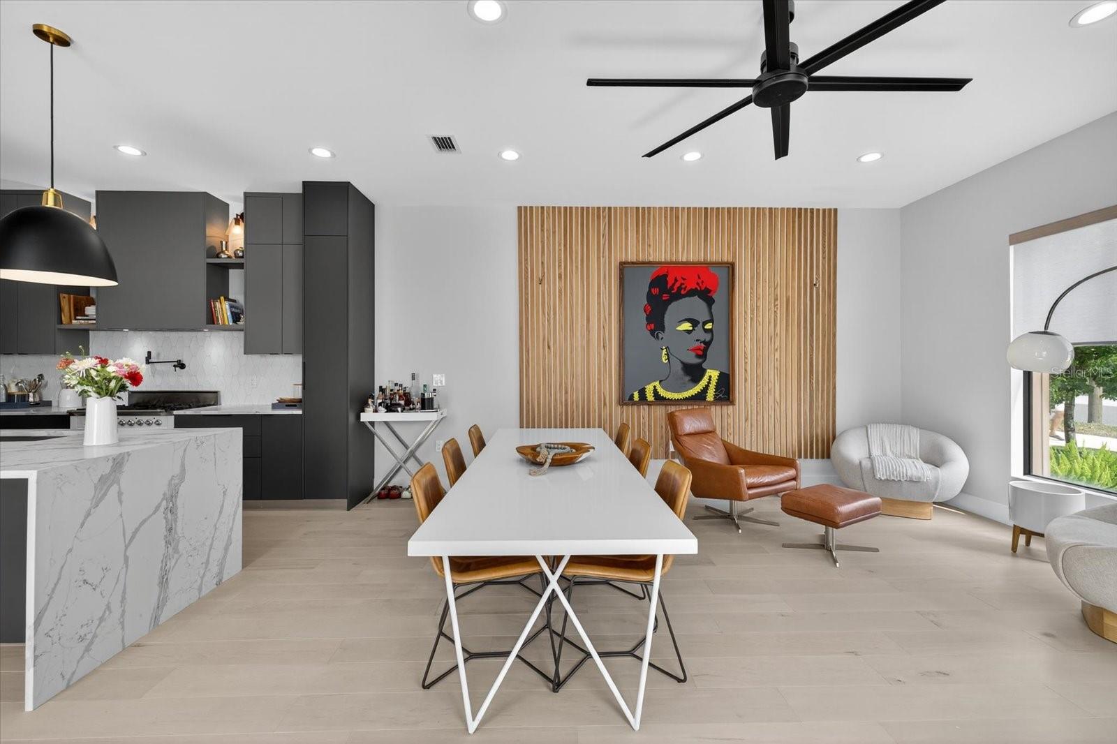 Image 9 of 60 For 423 Amelia Avenue 2