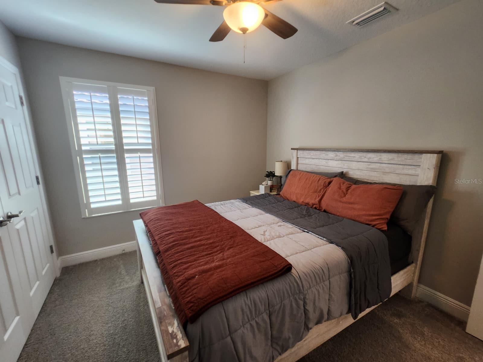 Image 22 of 37 For 3934 Maurice Avenue