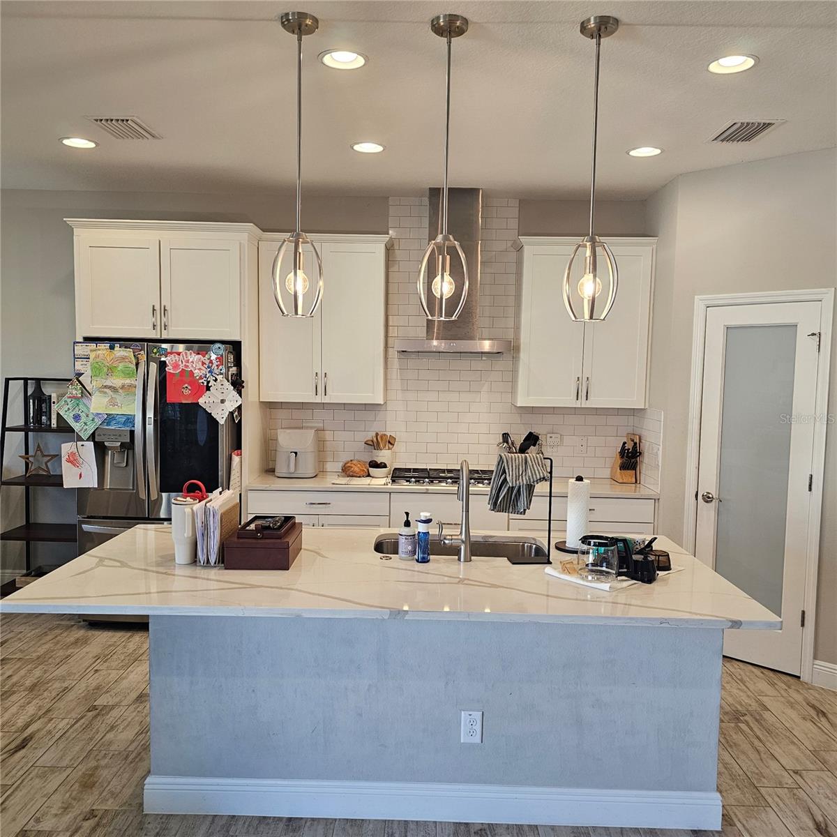 Image 4 of 37 For 3934 Maurice Avenue