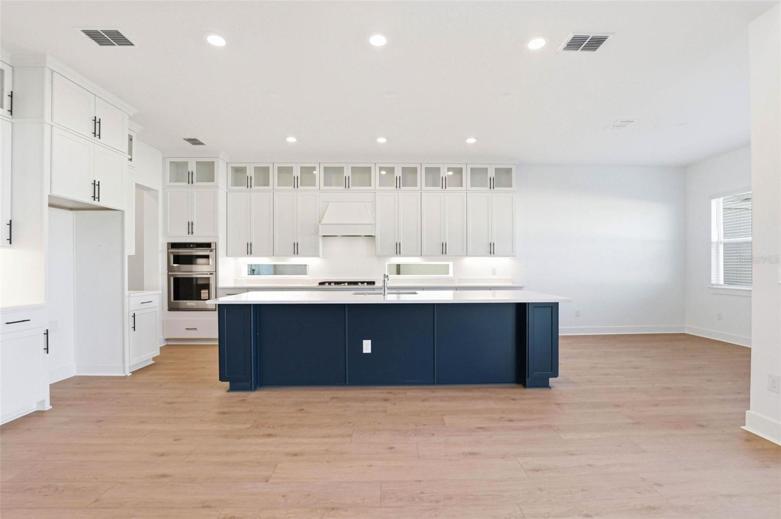 Image 2 of 90 For 6962 Jared Oaks Drive