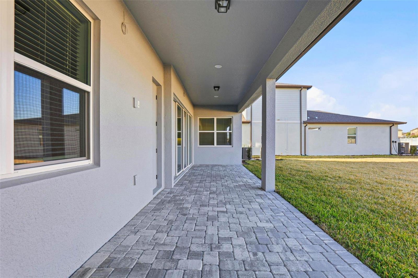 Image 26 of 90 For 6962 Jared Oaks Drive