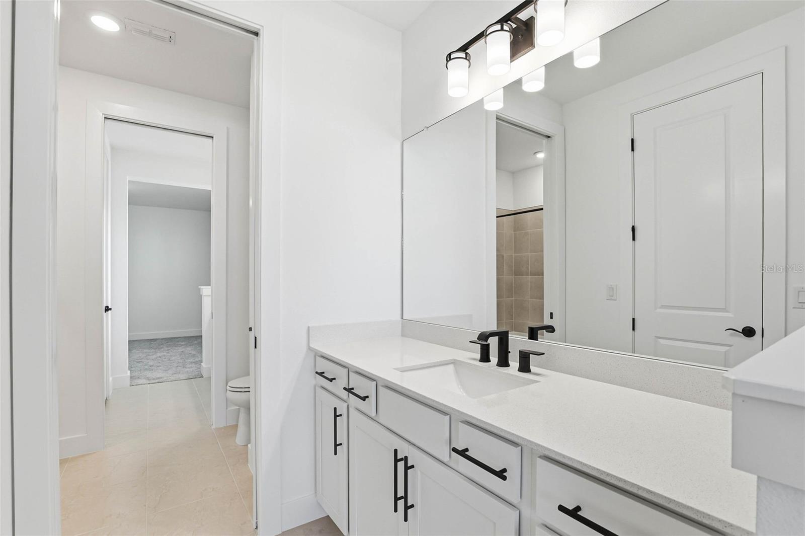 Image 55 of 90 For 6962 Jared Oaks Drive