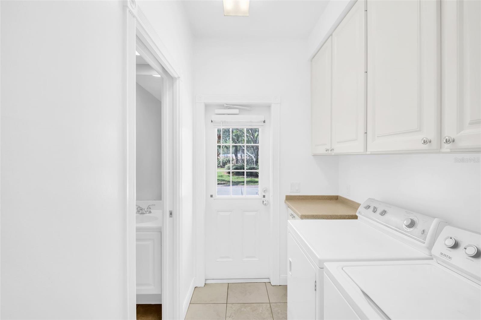 Image 23 of 41 For 1545 Napoli Drive W