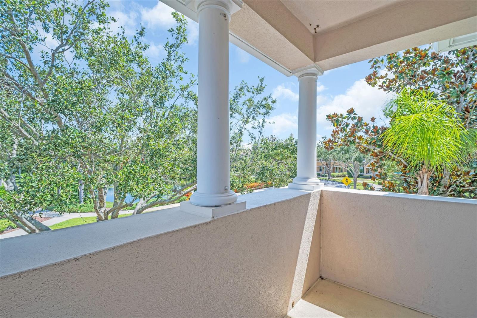 Image 31 of 41 For 1545 Napoli Drive W