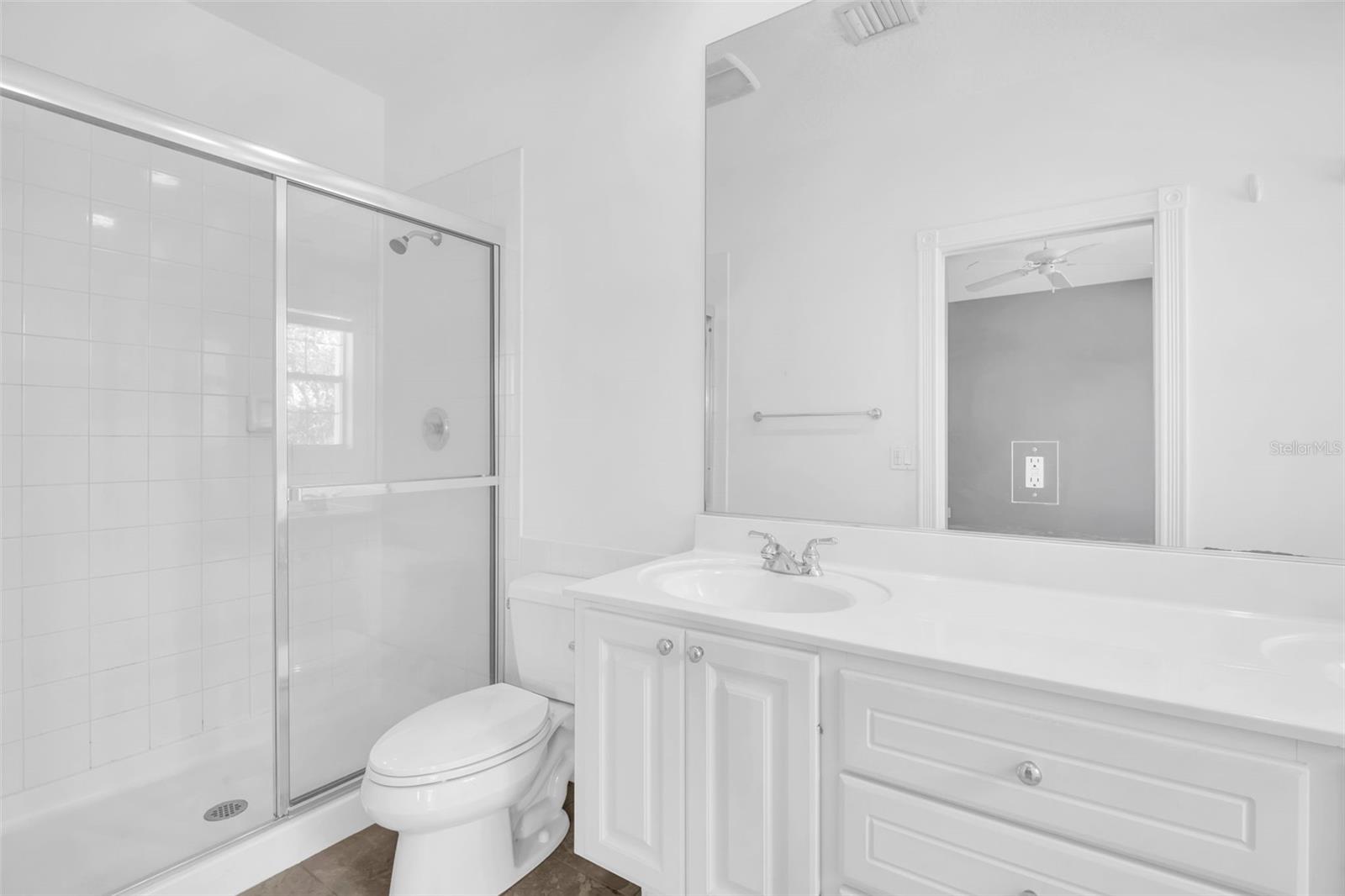 Image 33 of 41 For 1545 Napoli Drive W