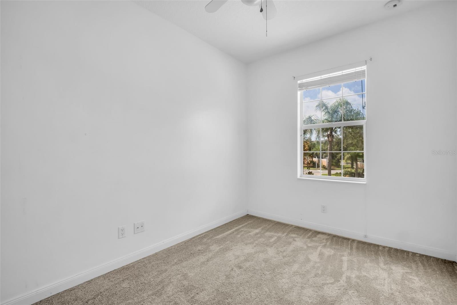 Image 35 of 41 For 1545 Napoli Drive W