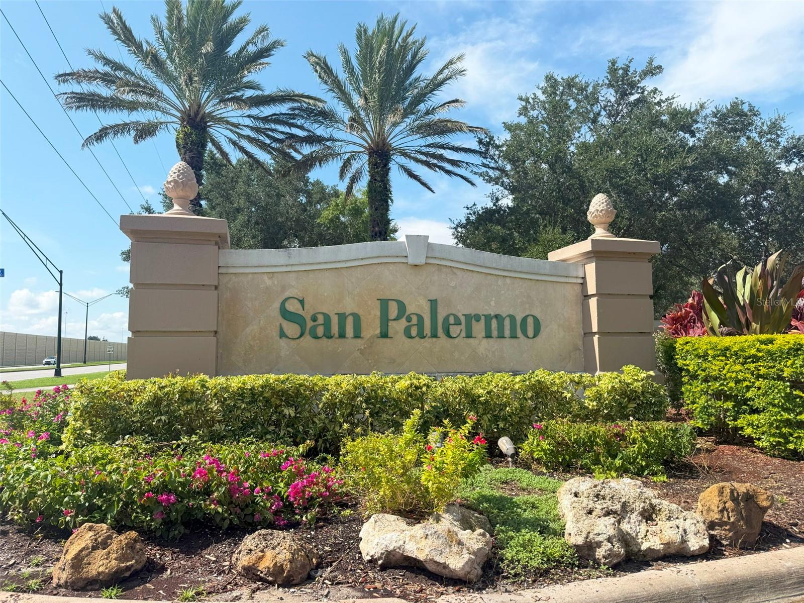 Image 4 of 41 For 1545 Napoli Drive W