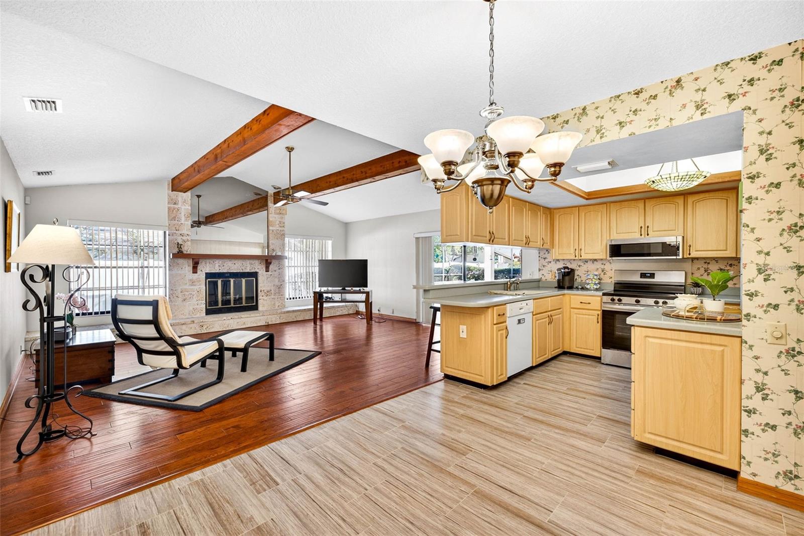 Image 19 of 80 For 6418 Jacqueline Arbor Drive