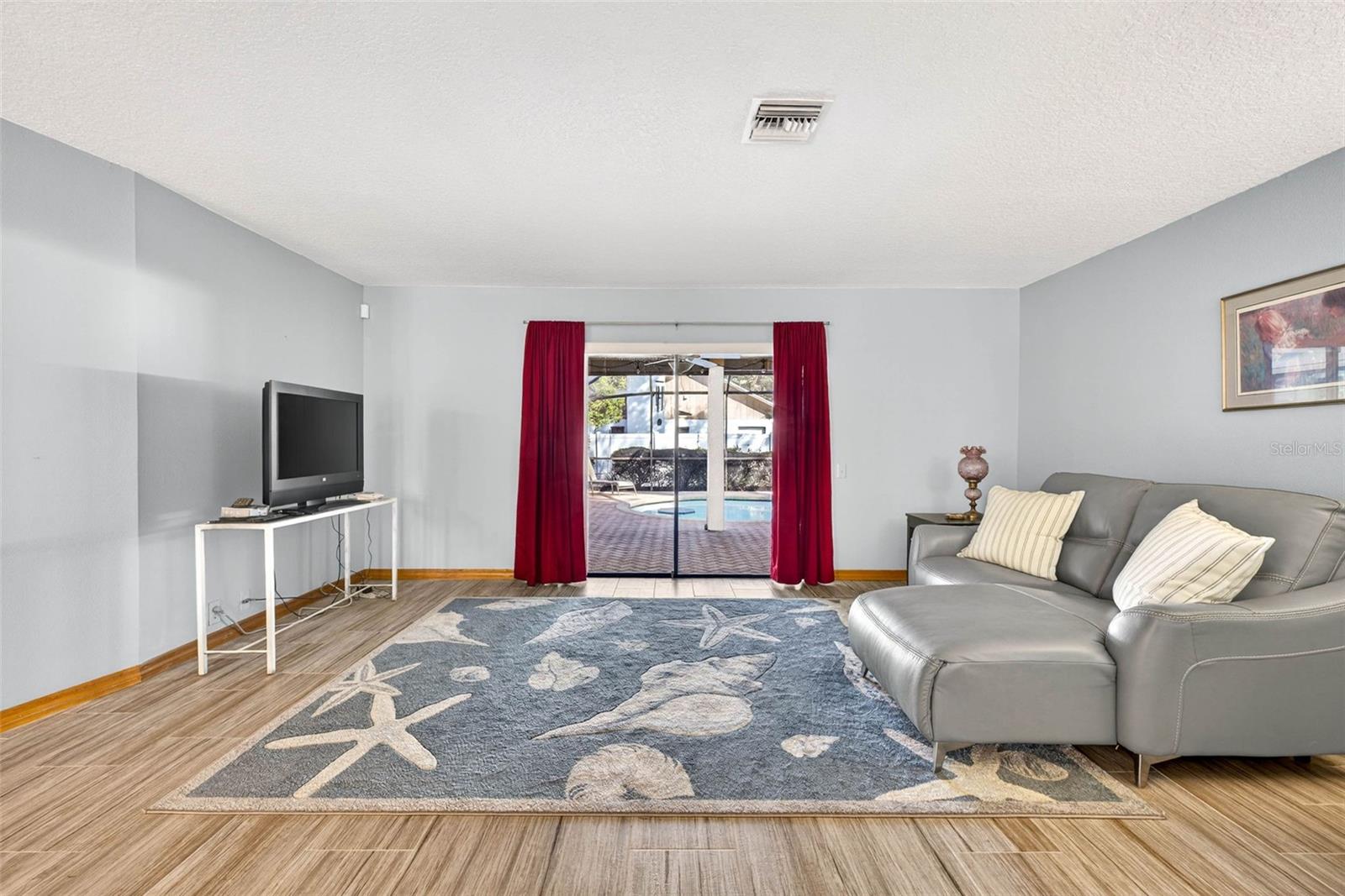 Image 7 of 80 For 6418 Jacqueline Arbor Drive