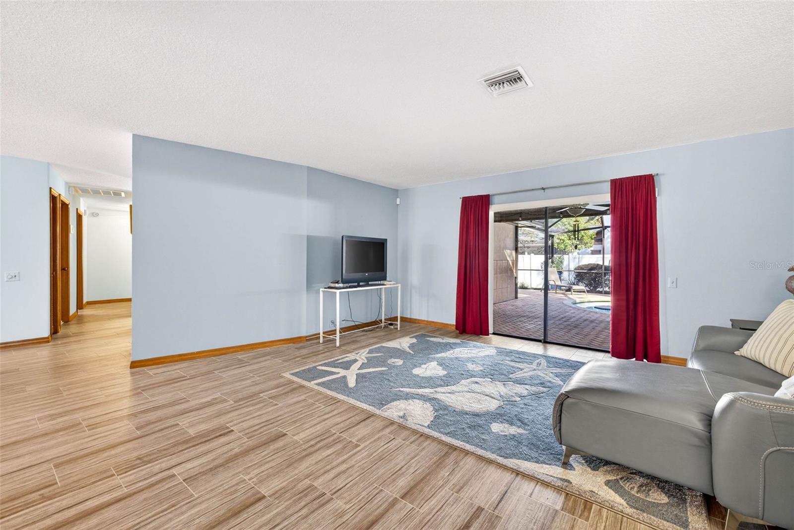 Image 8 of 80 For 6418 Jacqueline Arbor Drive