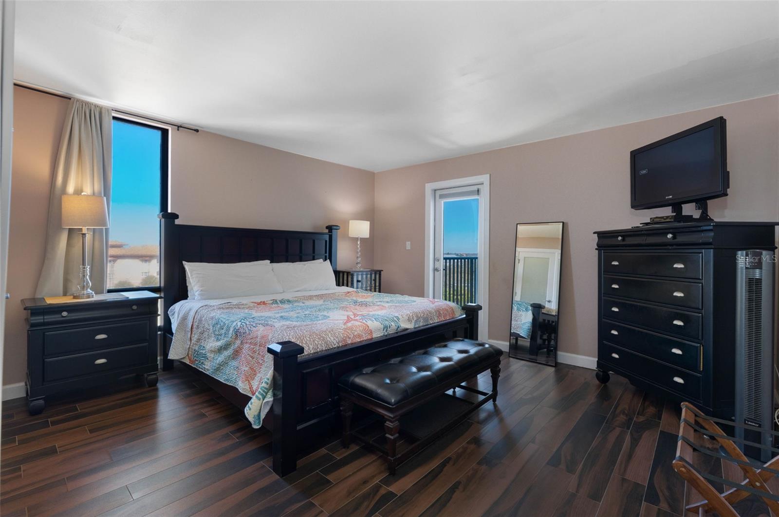 Image 25 of 58 For 506 Gulf Boulevard 505