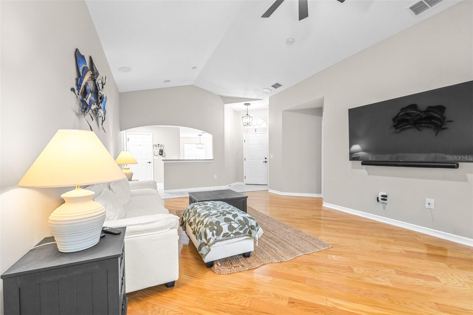 Image 17 of 58 For 823 Cunningham Drive