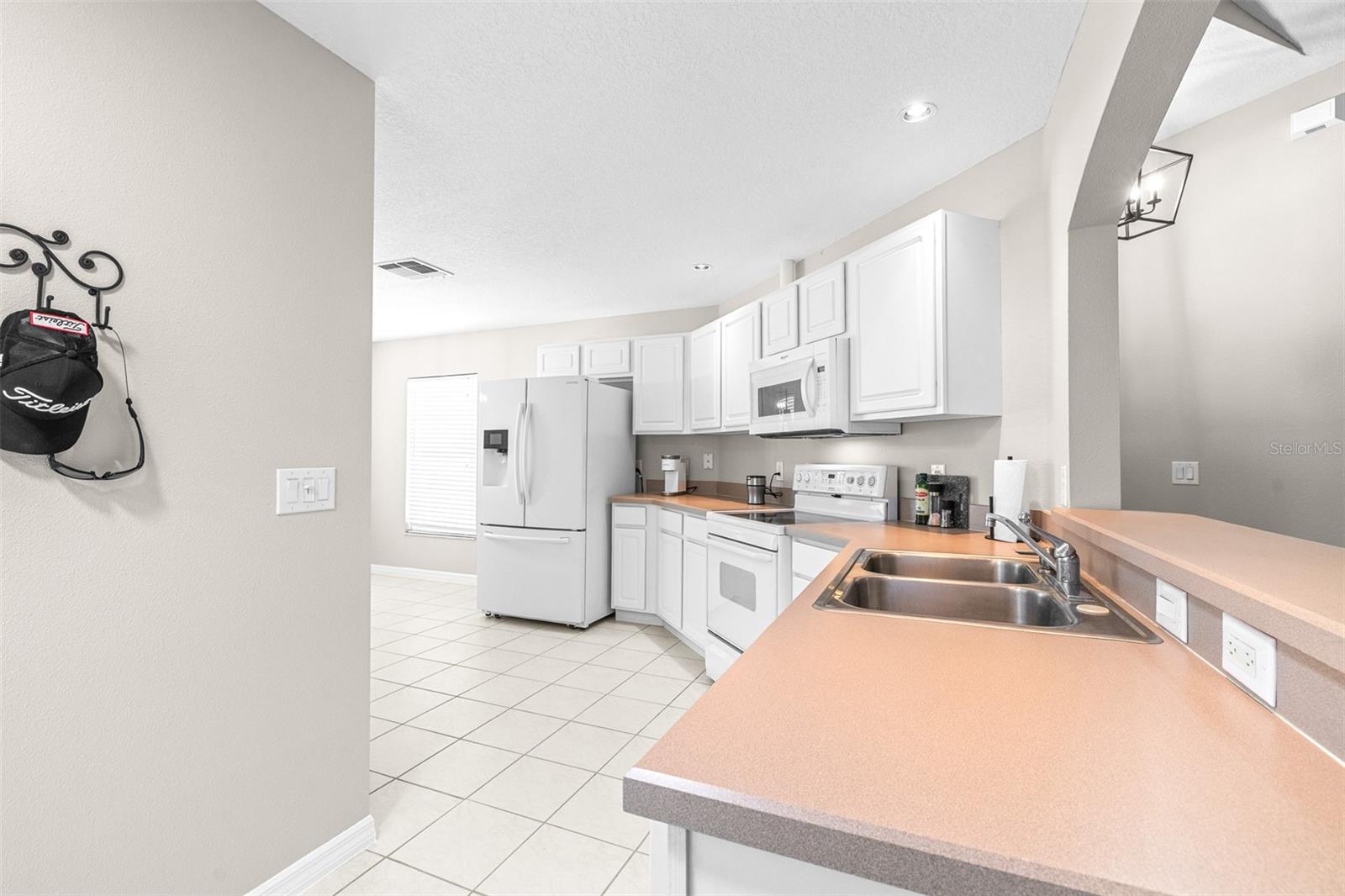 Image 20 of 58 For 823 Cunningham Drive