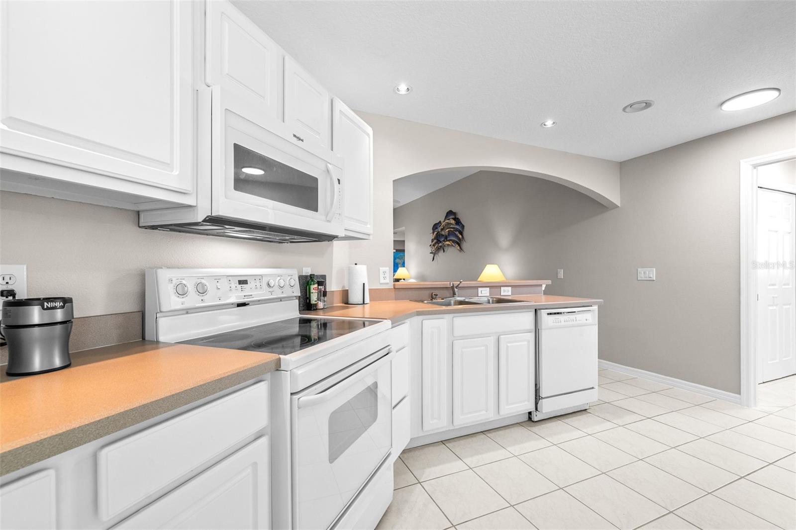 Image 21 of 58 For 823 Cunningham Drive