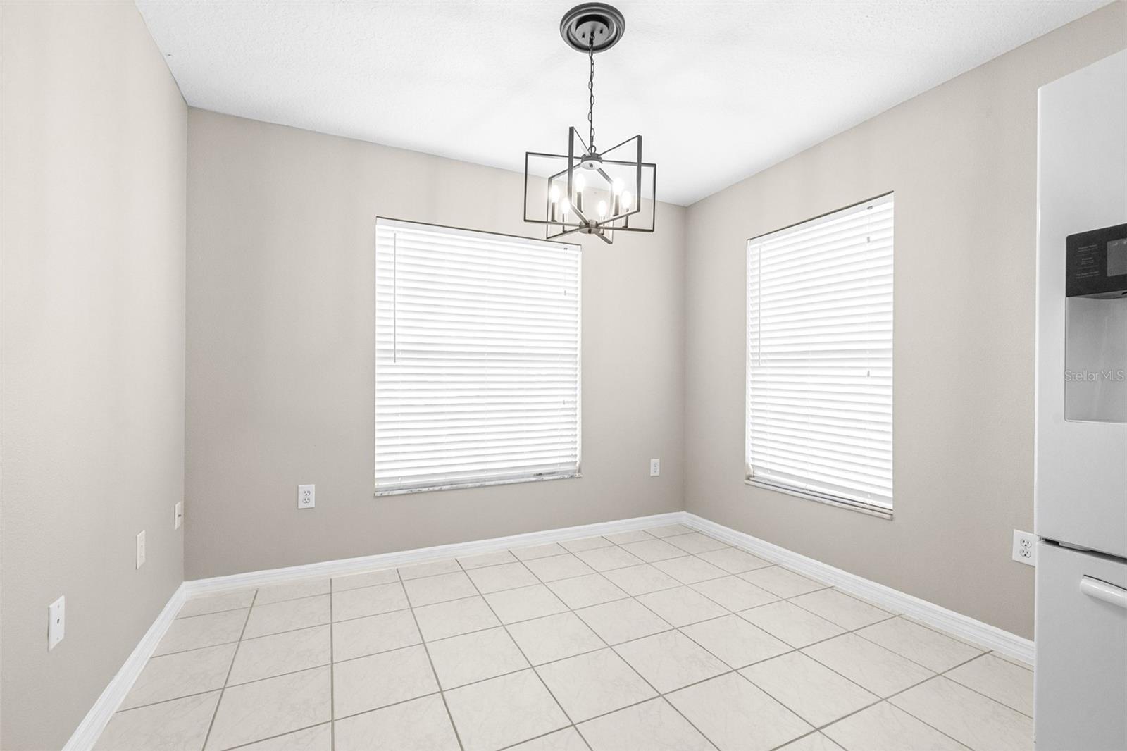 Image 23 of 58 For 823 Cunningham Drive