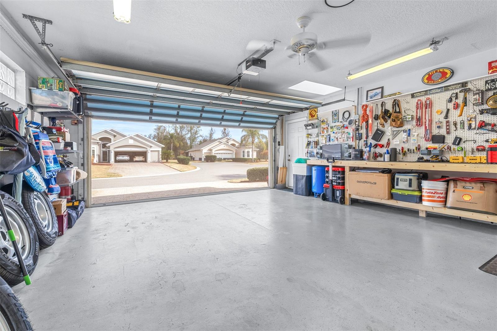 Image 33 of 58 For 823 Cunningham Drive