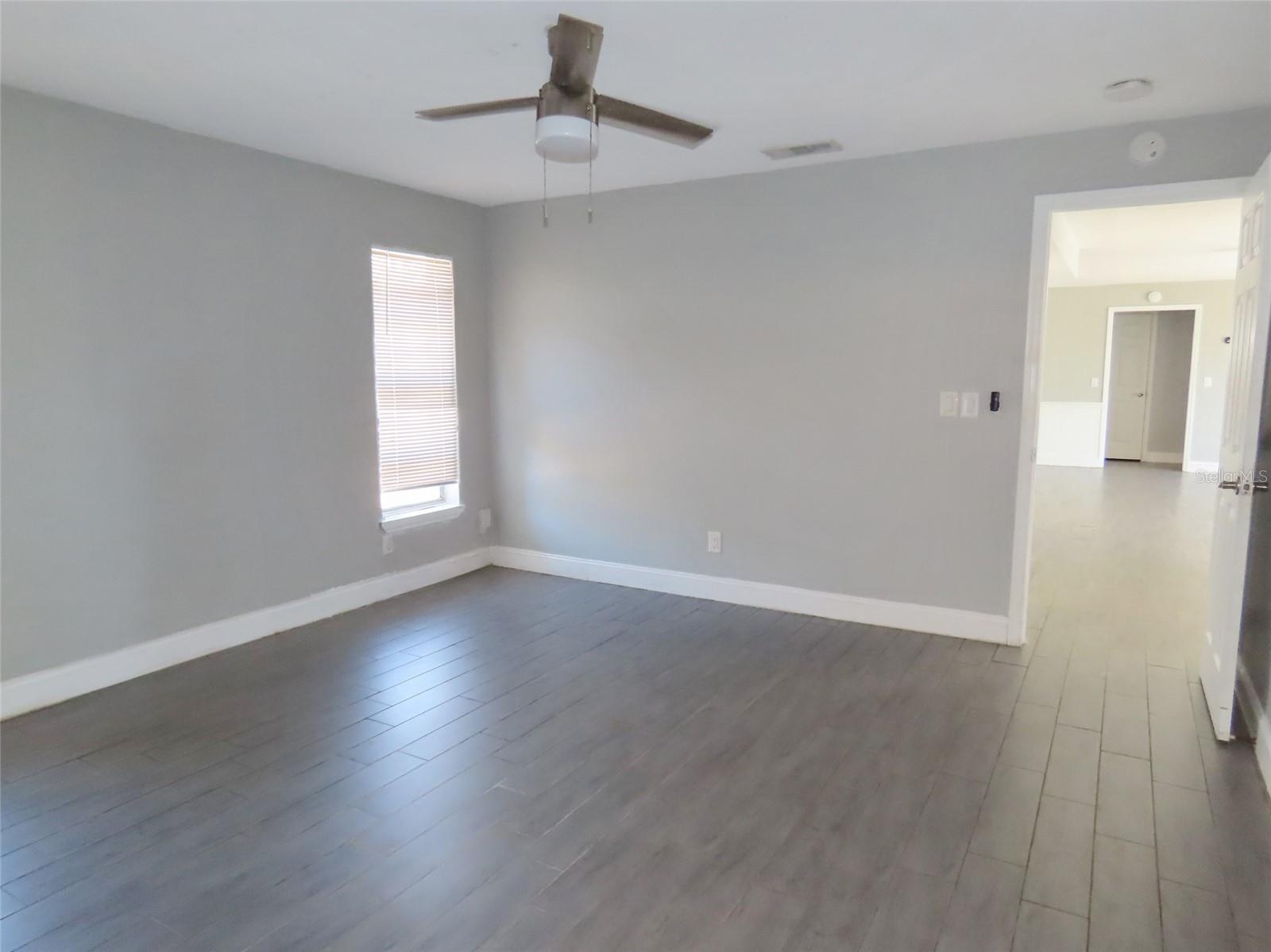 Image 16 of 33 For 1350 Cambridge Drive