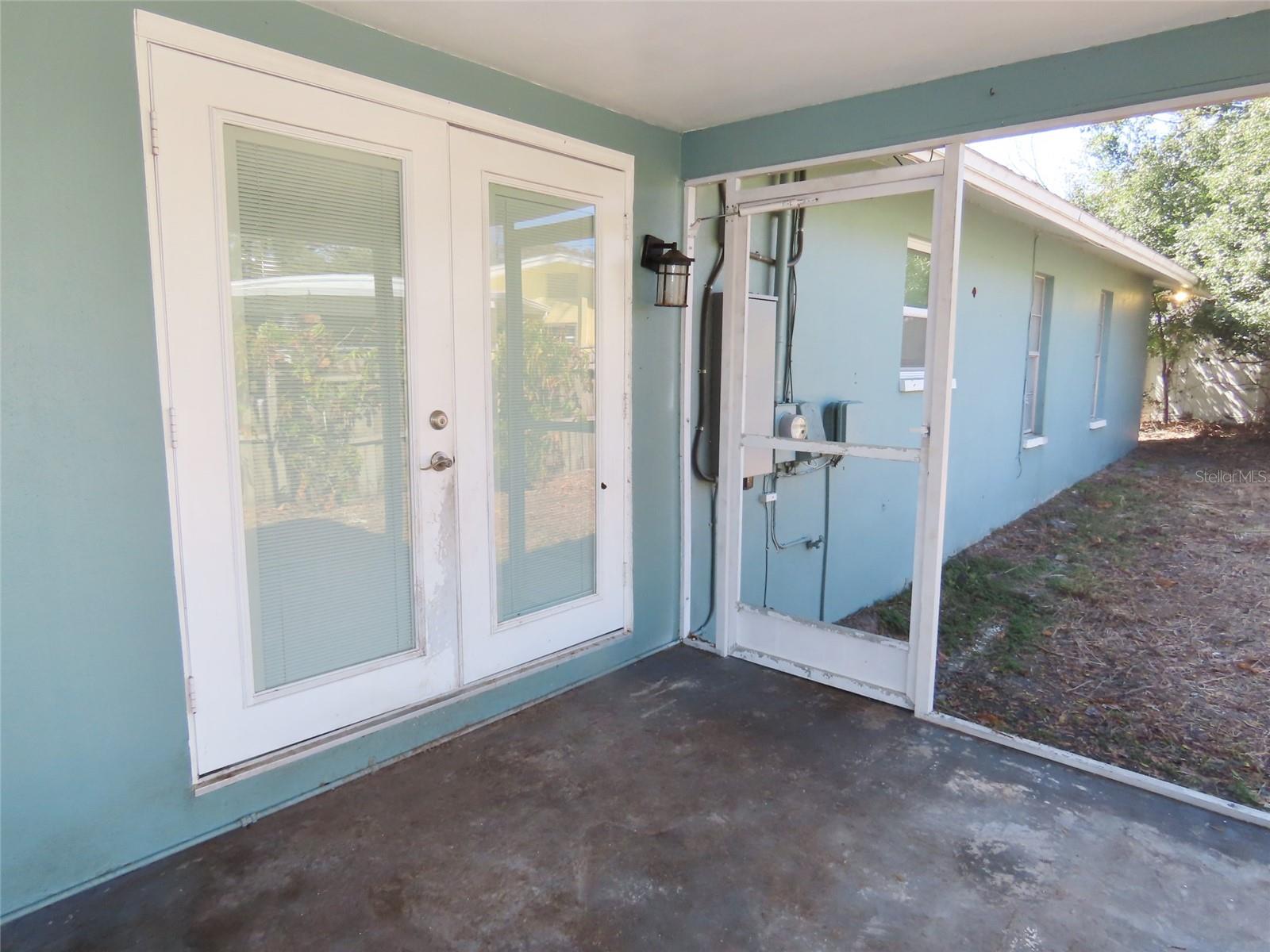 Image 26 of 33 For 1350 Cambridge Drive