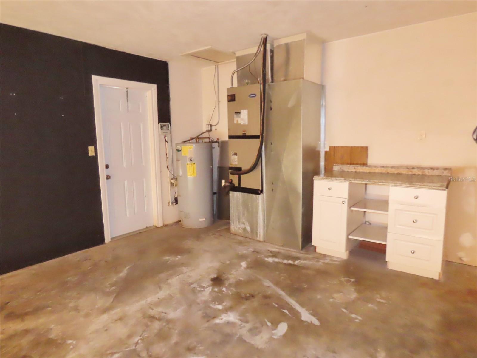 Image 30 of 33 For 1350 Cambridge Drive