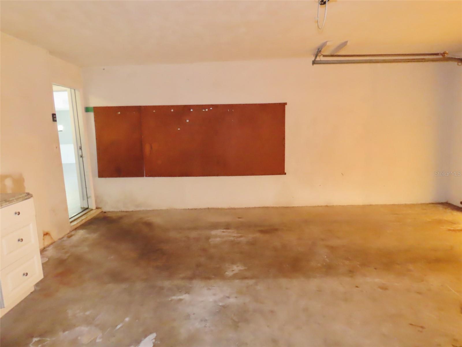 Image 31 of 33 For 1350 Cambridge Drive