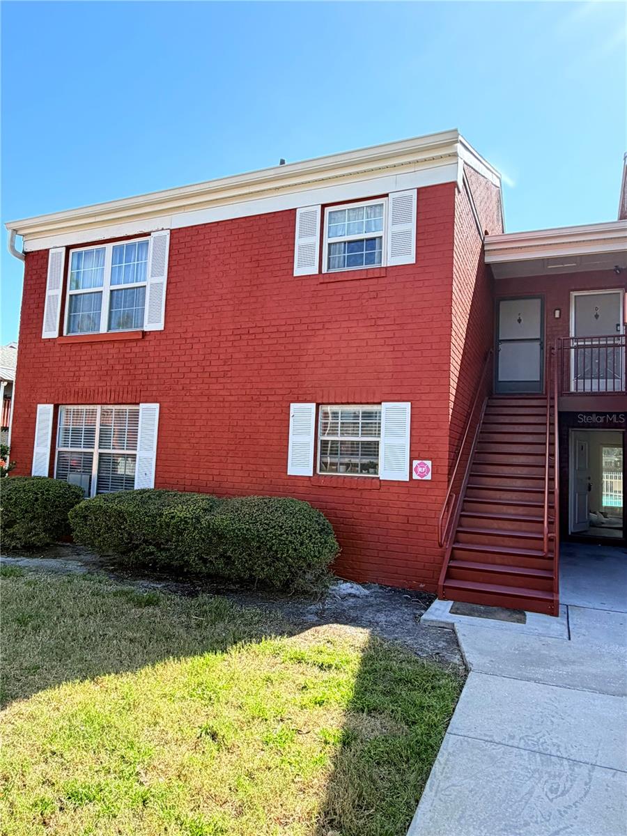 Image 3 of 39 For 1140 83rd Avenue N C