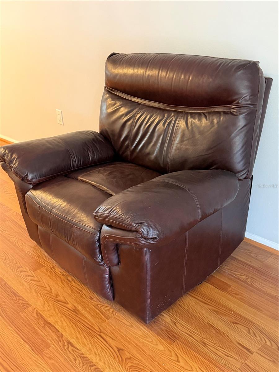 Image 31 of 39 For 1140 83rd Avenue N C