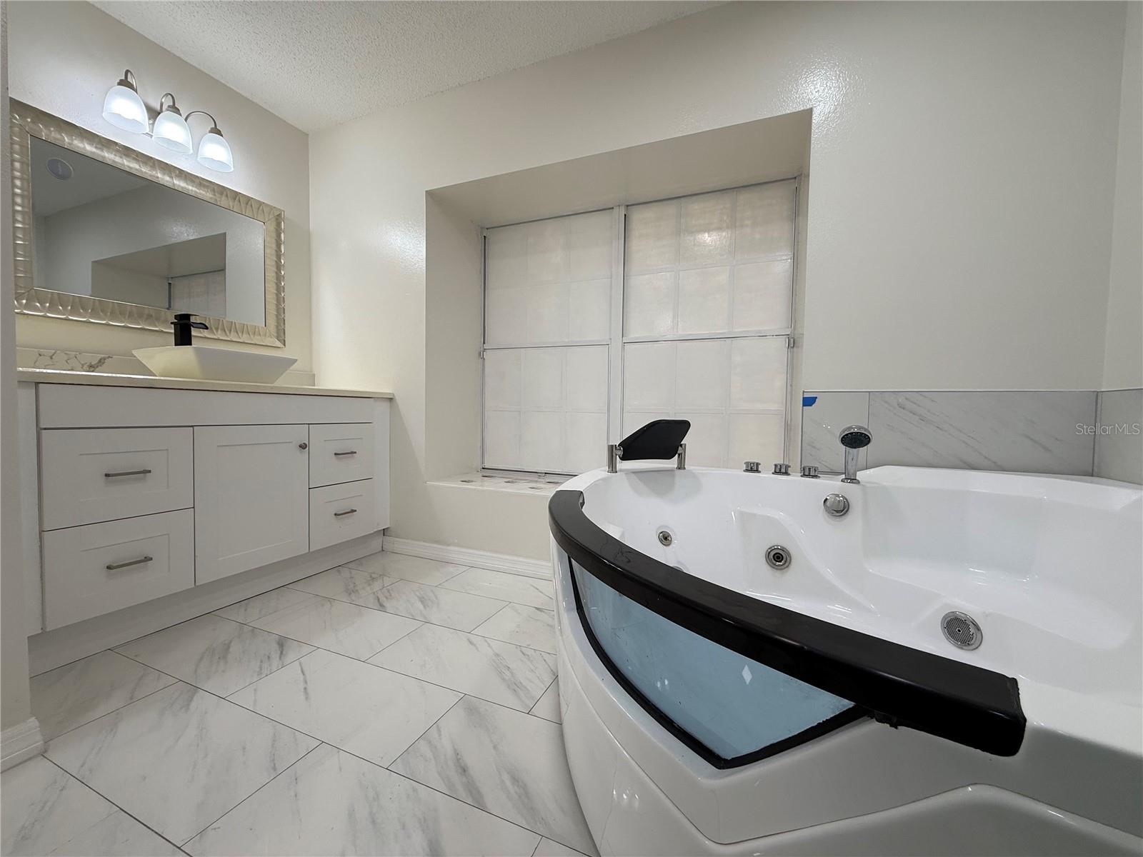 Image 22 of 41 For 14018 Citrus Pointe Drive