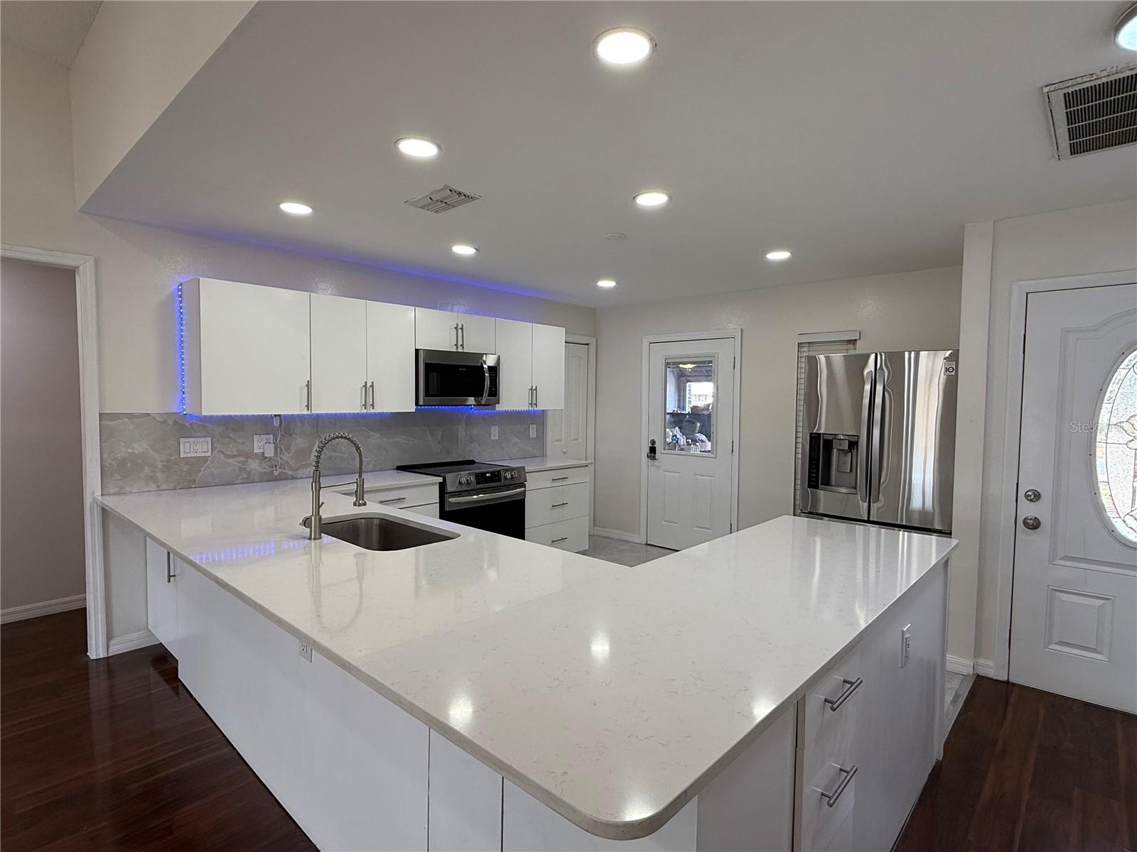 Image 8 of 41 For 14018 Citrus Pointe Drive