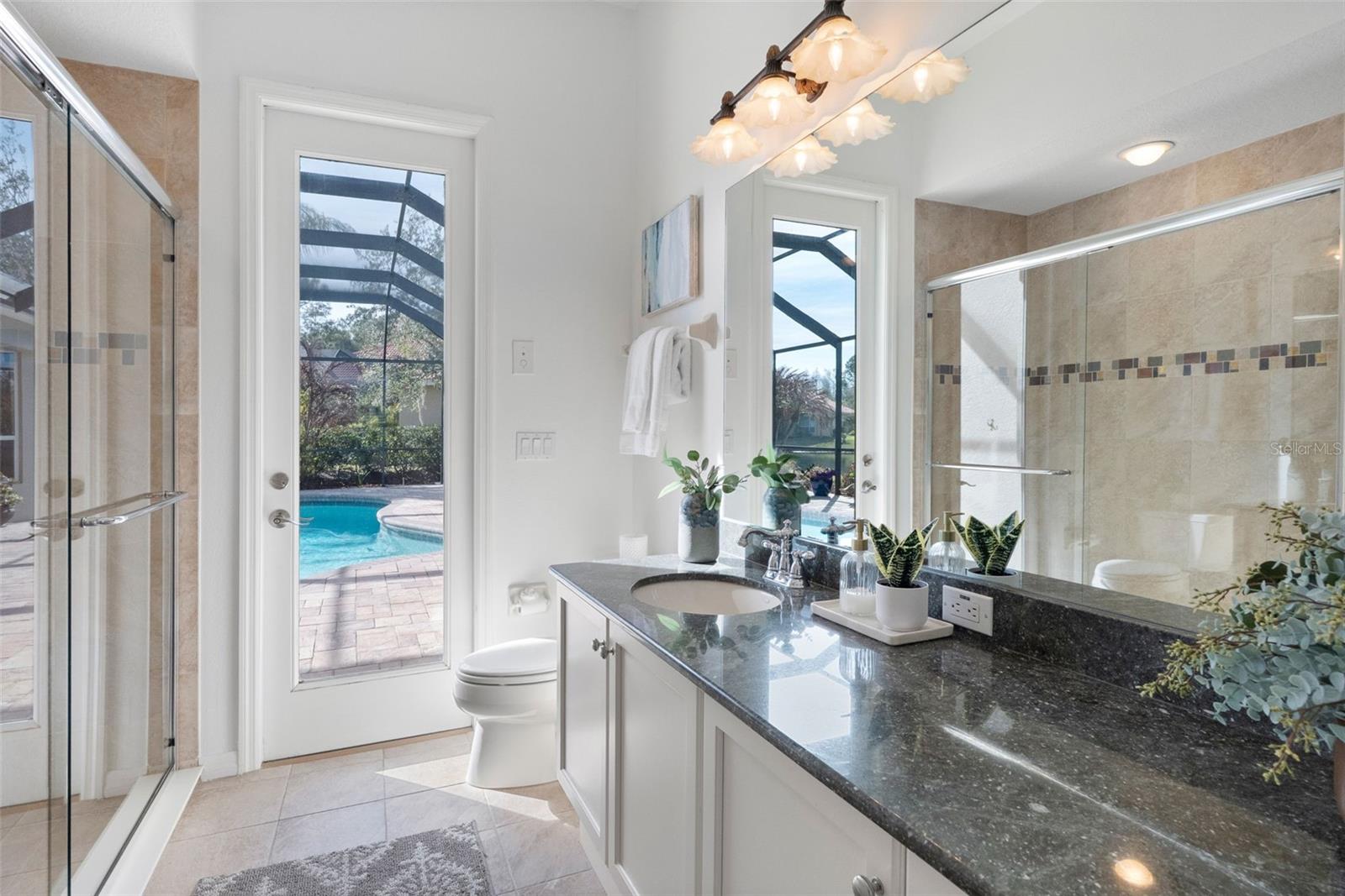 Listing photo id 34 for 17214 Broadoak Drive