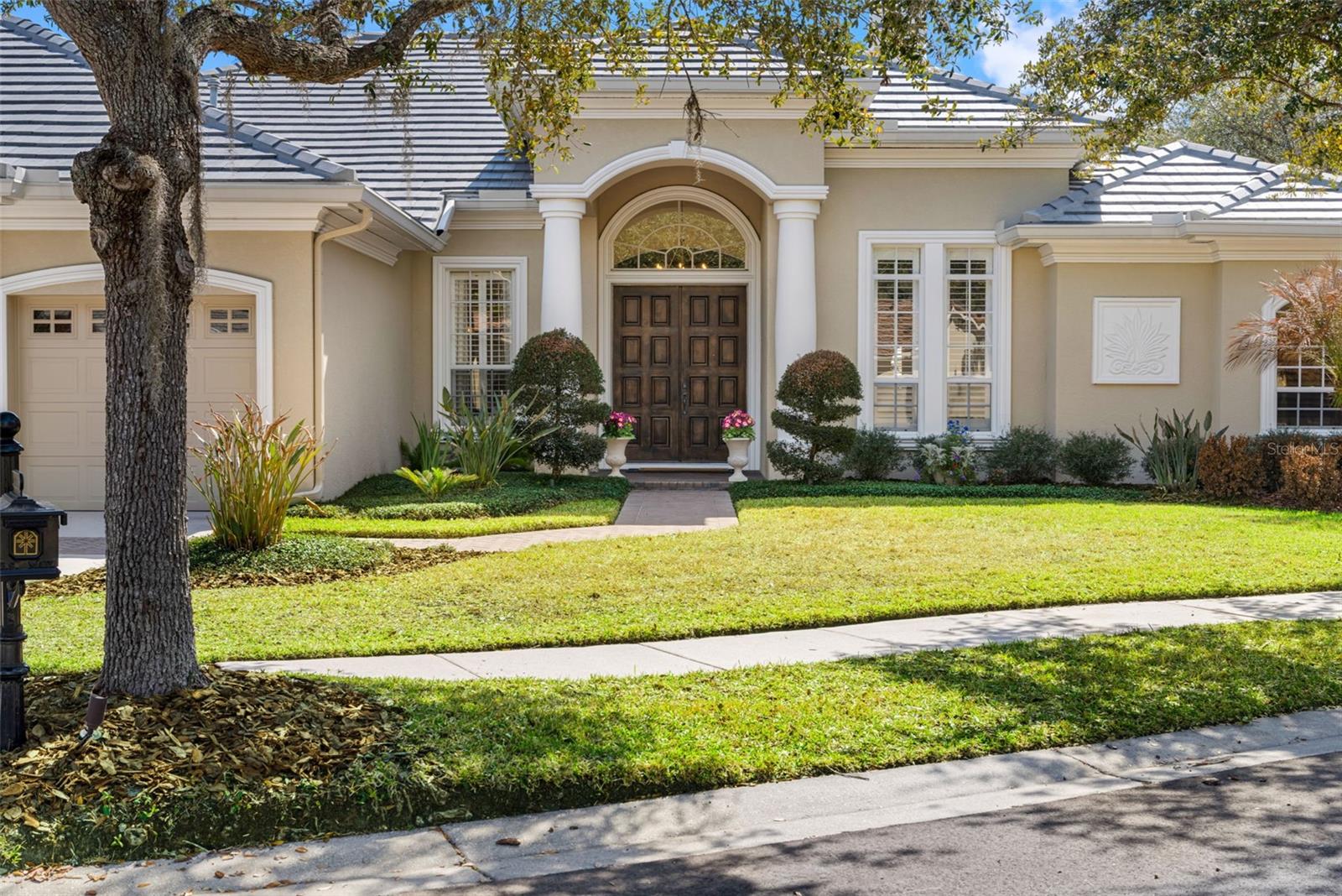 Listing photo id 46 for 17214 Broadoak Drive