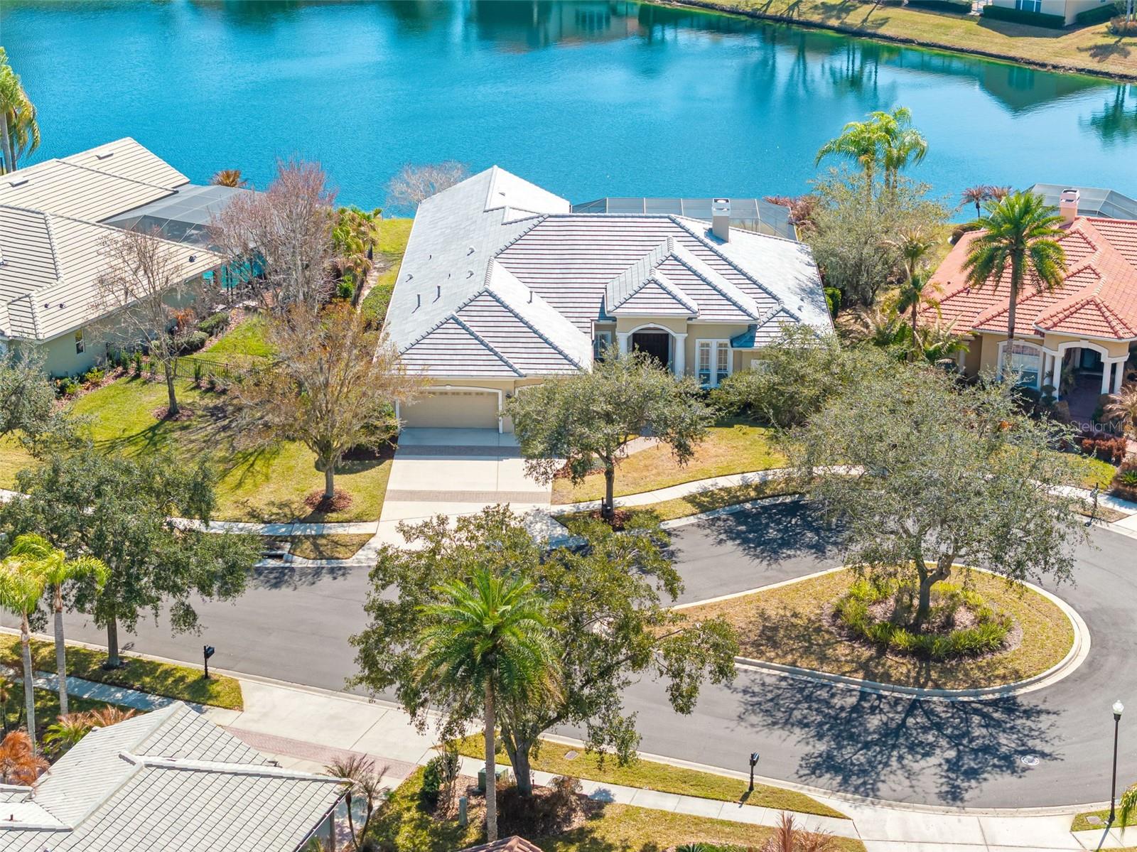 Listing photo id 47 for 17214 Broadoak Drive