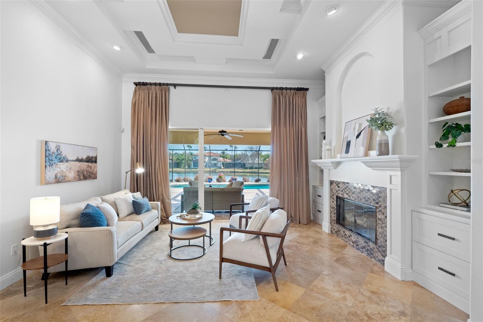 Listing photo id 5 for 17214 Broadoak Drive