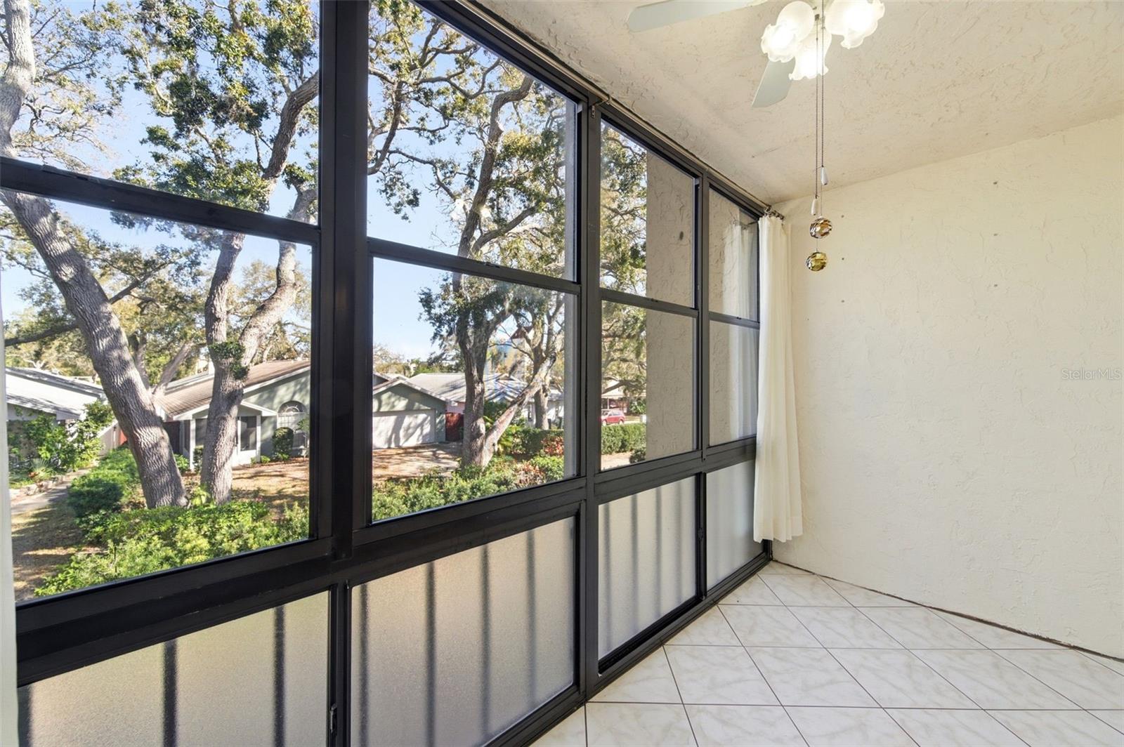 Image 10 of 24 For 11485 Oakhurst Road 200-208