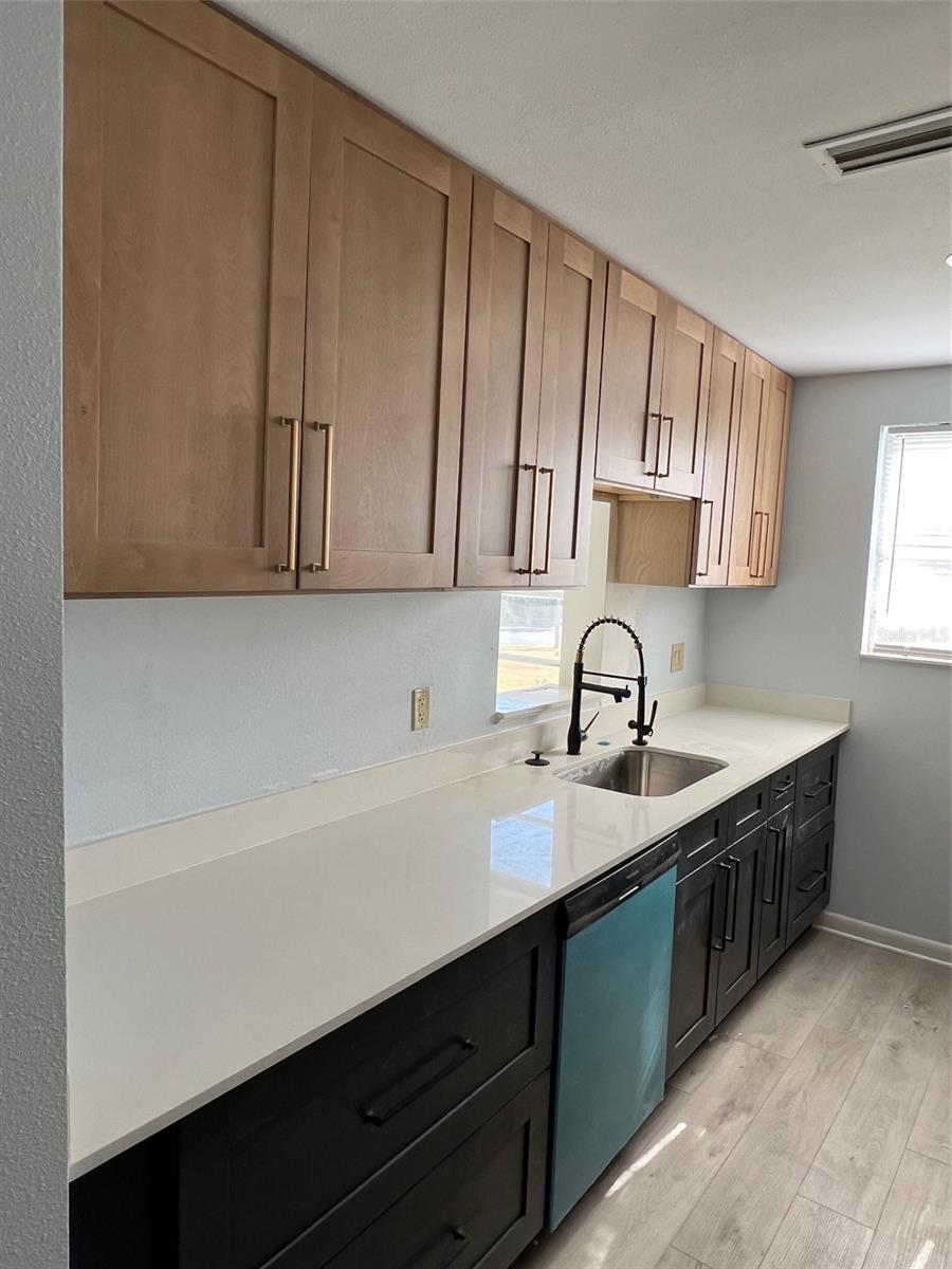 Image 10 of 26 For 5750 80th Street N B203