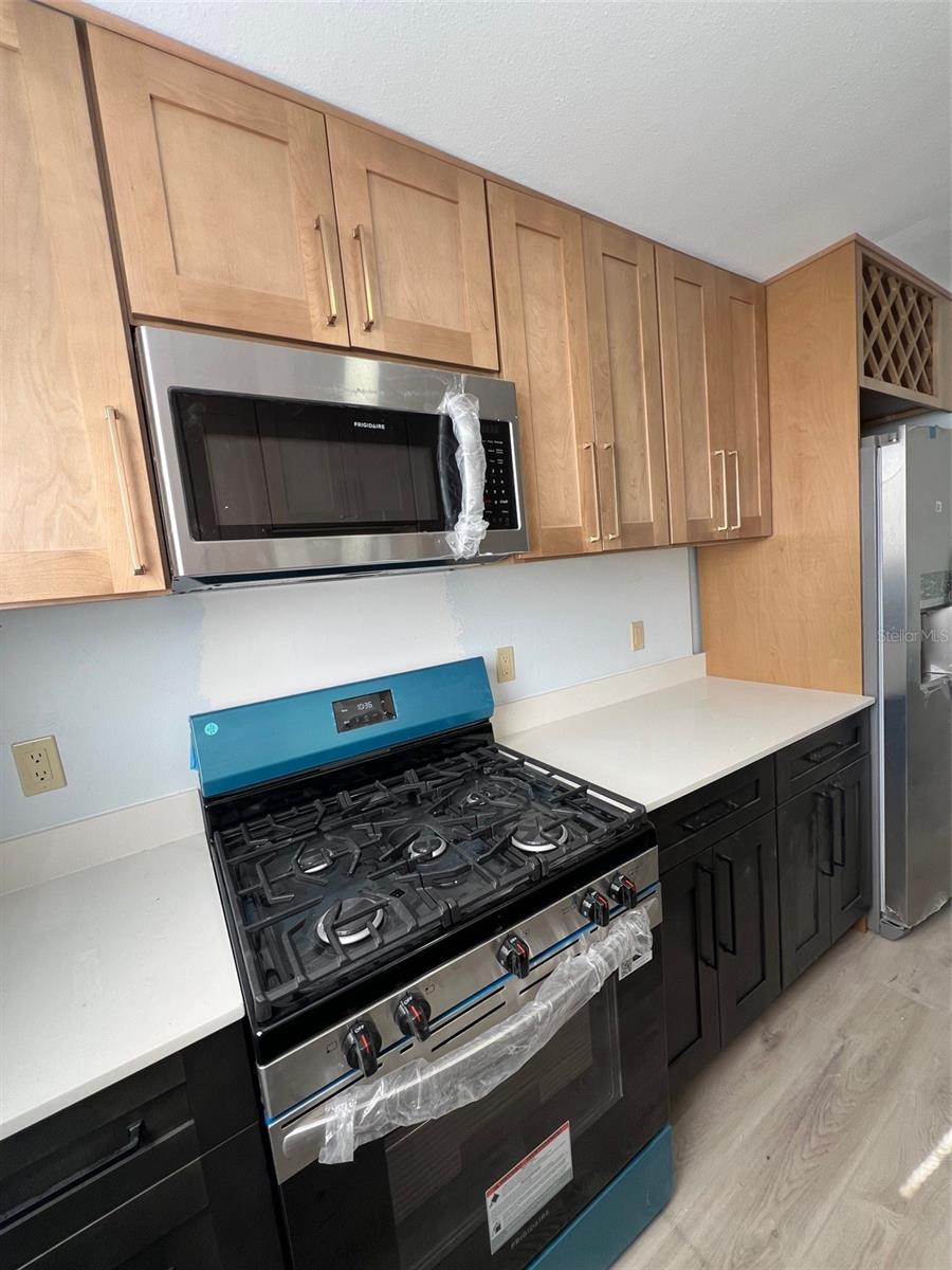 Image 14 of 26 For 5750 80th Street N B203