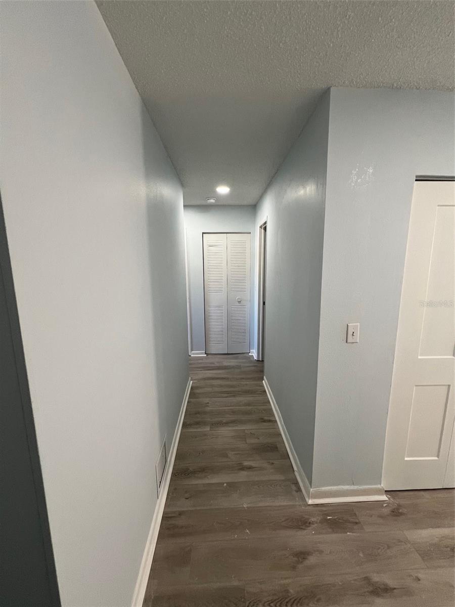 Image 4 of 26 For 5750 80th Street N B203