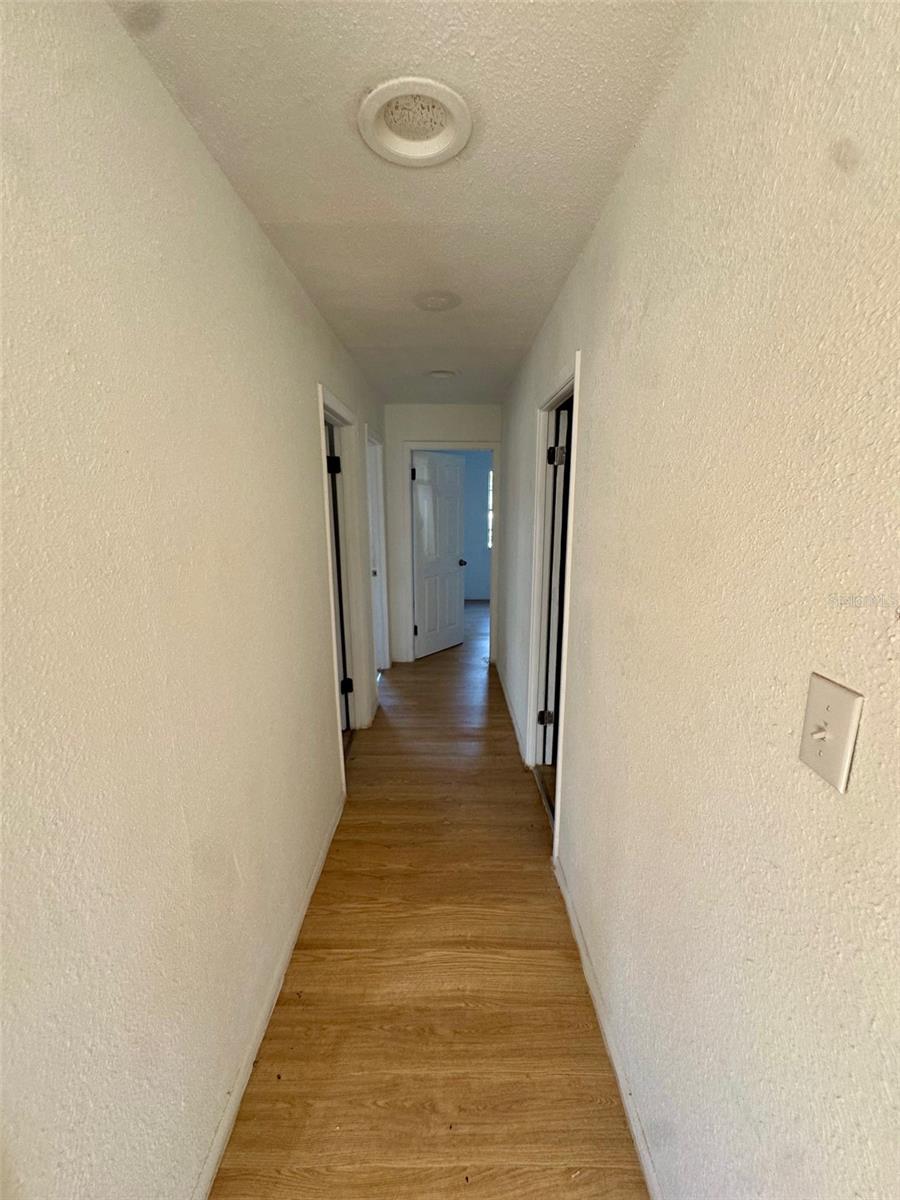 Image 10 of 17 For 7700 Vine Street