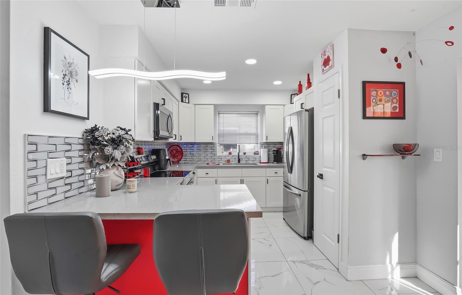 Image 13 of 36 For 5718 18th Avenue N