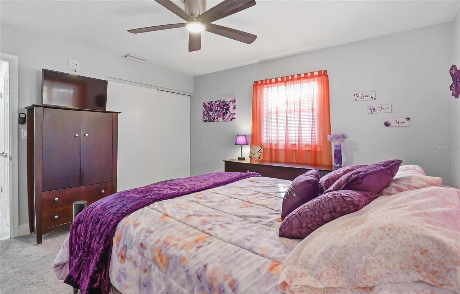 Image 22 of 36 For 5718 18th Avenue N