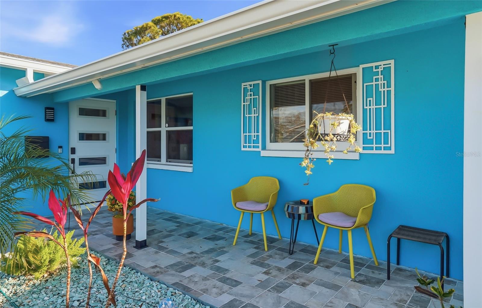 Image 5 of 36 For 5718 18th Avenue N