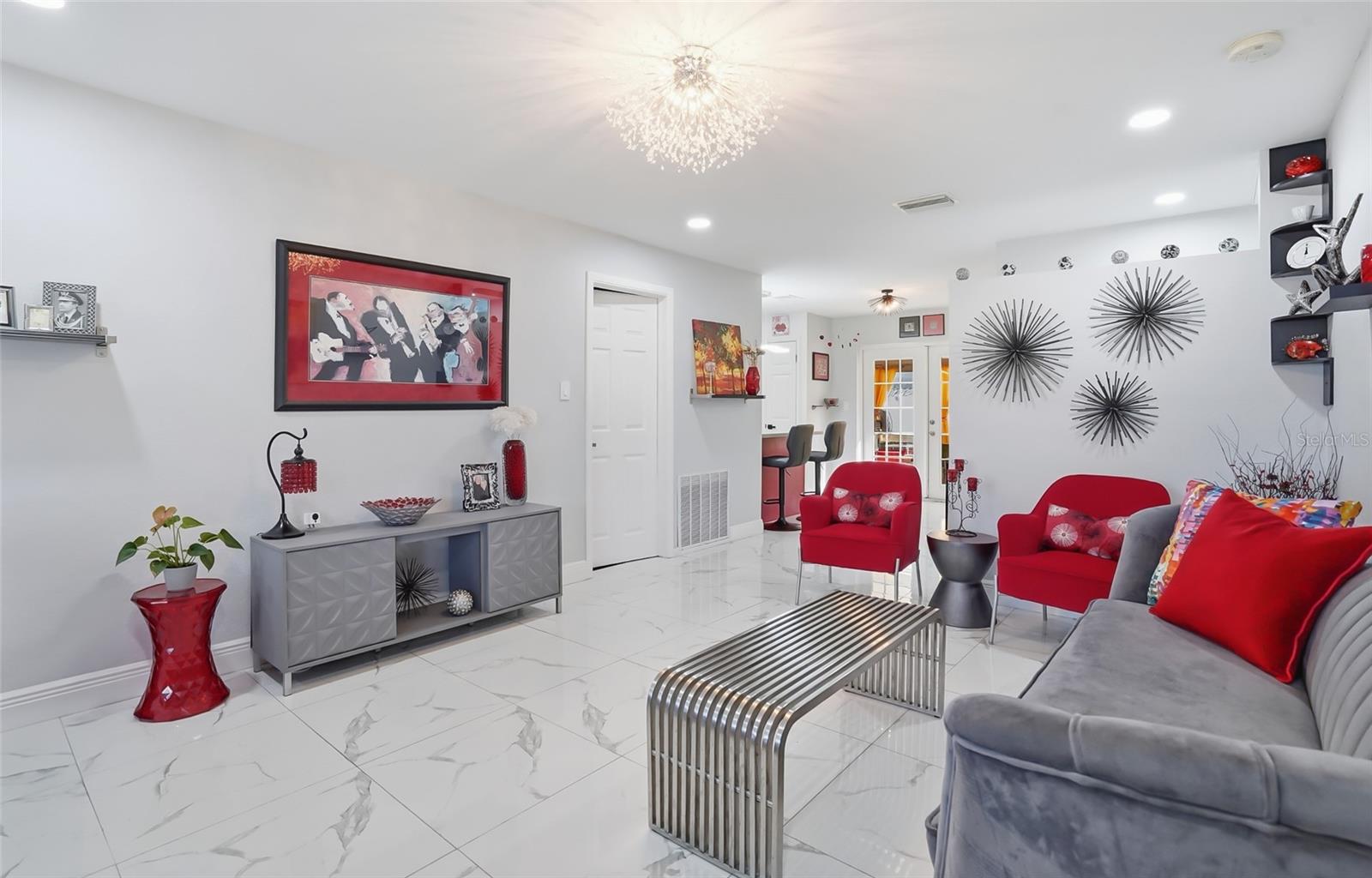 Image 9 of 36 For 5718 18th Avenue N