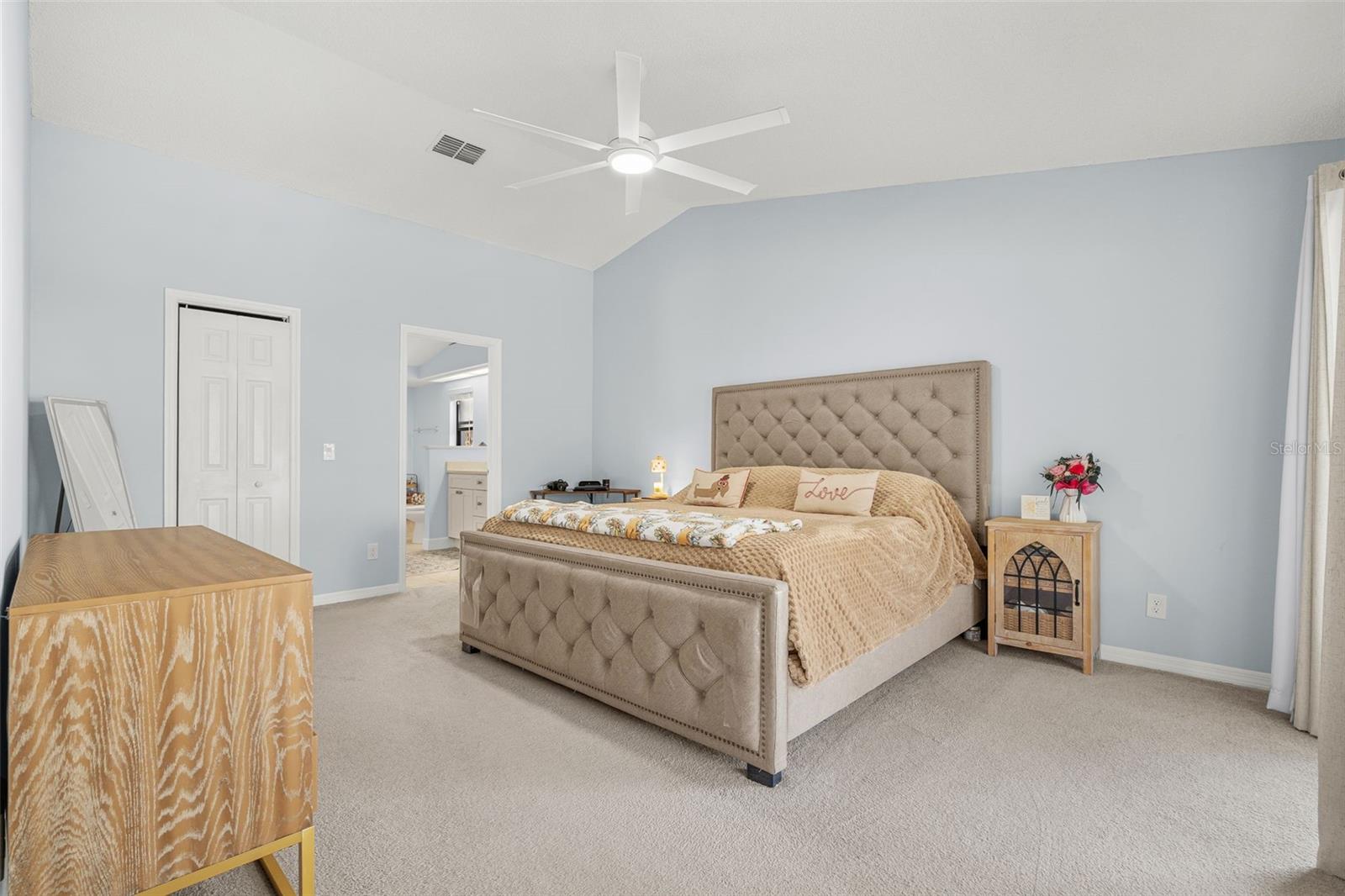 Image 21 of 43 For 2715 Berryknoll Place