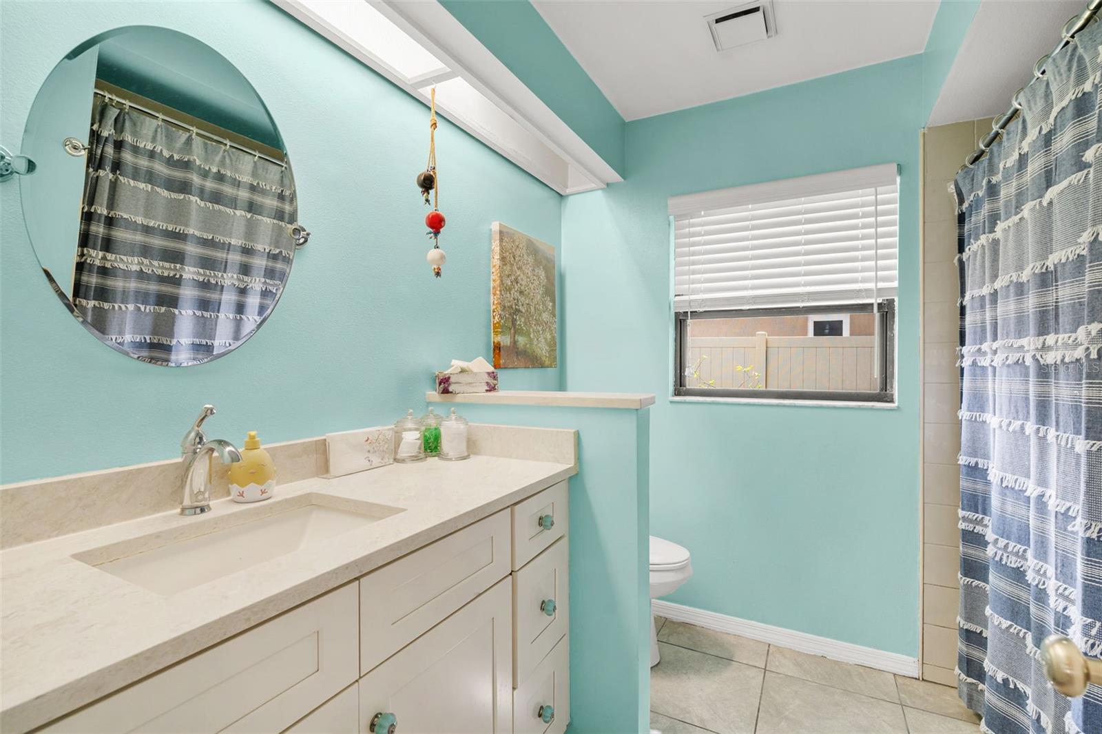 Image 27 of 43 For 2715 Berryknoll Place