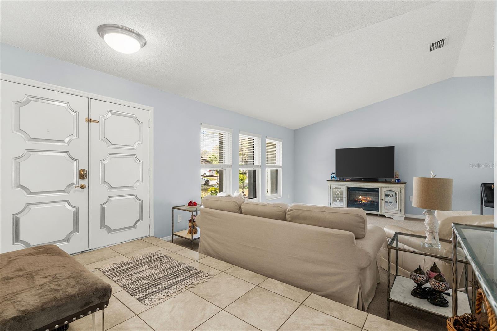 Image 8 of 43 For 2715 Berryknoll Place