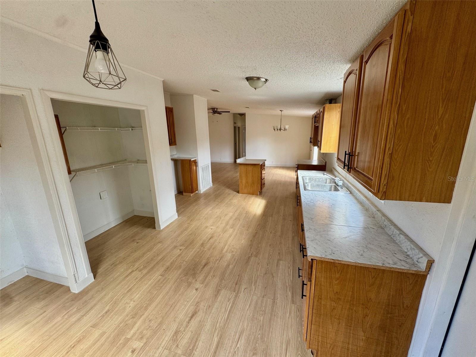 Image 11 of 18 For 26931 Deacon Loop